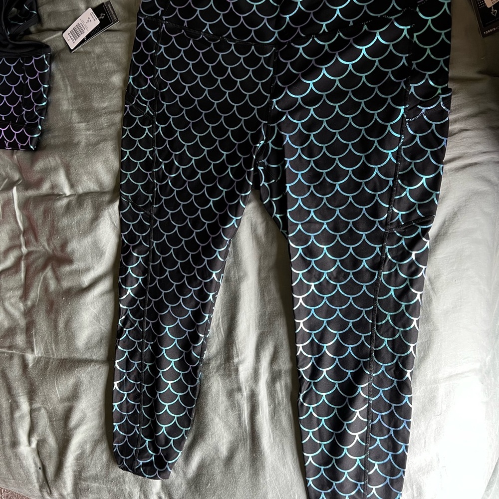 Torrid Mermaid Active Leggings